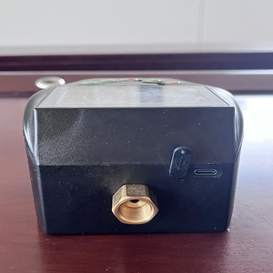 Bán chạy nhất 3.7V LED cầm tay Tự động đo áp suất lốp lốp <span class=keywords><strong>Inflator</strong></span> thích hợp cho các loại xe khác nhau-công cụ Xe thân thiện với người dùng - Product Image 6