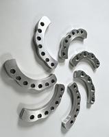Pièces usinées CNC sur mesure en acier inoxydable/aluminium de haute précision, usinage par électroérosion à fil, boîtier de moteur de refroidissement de batterie EV, perçage, brochage