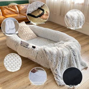 Cama de Luxo para Pets Ecológica e Fofa com Capa Removível e Lavável, Enchimento Durável de Espuma e Base Antiderrapante - Product Image 3