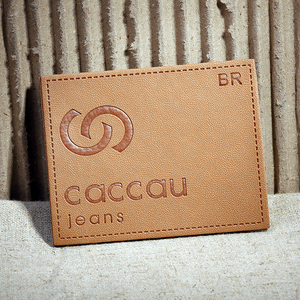 Patch en cuir personnalisé <span class=keywords><strong>pour</strong></span> vêtements en jean, logo en cuir, badge <span class=keywords><strong>thermocollant</strong></span>, patch en cuir gravé, patchs en cuir PU <span class=keywords><strong>pour</strong></span> chapeaux avec adhésif - Product Image 4