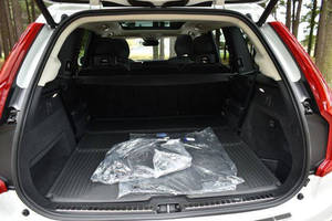2024 สำหรับ XC90 Recharge EAWD 5 ที่นั่ง 4 ประตู SUV มือสอง หนังแท้ ซันรูฟ สภาพดี กล้องมองหลังซ้าย - Product Image 6