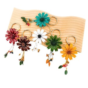 Llavero de Cuero Genuino Estilo Boho <span class=keywords><strong>con</strong></span> Flor y Borla, Colgante para Bolso de Mujer, Accesorio Bohemio de Cuero - Product Image 1