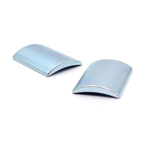 Imán de Neodimio con Recubrimiento de <span class=keywords><strong>Zn</strong></span>/<span class=keywords><strong>Ni</strong></span>, Segmento de Arco con Recubrimiento Epóxico Negro, Imán de NdFeB - Product Image 1
