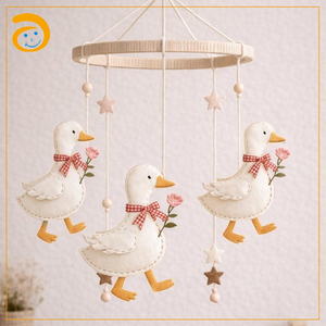 Giocattoli in legno per bambini e bambini presepe musicale in feltro Mobile fatto <span class=keywords><strong>a</strong></span> <span class=keywords><strong>mano</strong></span> simpatici animali volpe nuvola di sole stella luna Baby Mobiles asilo nido culla appesa - Product Image 1