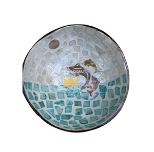Bols en noix de coco personnalisés et faits à la main avec incrustations de nacre, uniques et écologiques pour la consommation et la décoration, provenant d'une usine au Vietnam. - Product Image 4