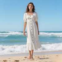 Robe de plage mi-longue fluide à volants et manches courtes pour femme, col carré, à étages, avec boutons, idéale pour l'été