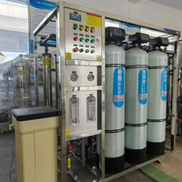 Système de filtration d'eau par osmose inverse industrielle 1000LPH 2000LPH avec contrôle automatique PLC, machine de traitement d'eau pure RO