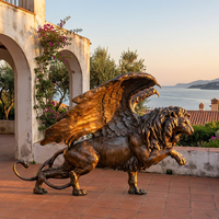 Statue classique de la déesse de l'Éclairement en bronze – Sculpture figurative moulée à la cire perdue avec torche, sculpture en bronze