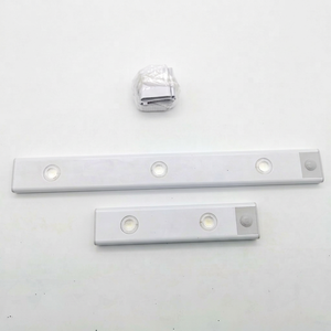 Luz LED Inteligente con Sensor, PVC, 80cm, 2.5W, Ojos de Gato, Montaje en Superficie, para Gabinete, 6000K, Gris Claro, DC5V, Control Remoto, Ajustable - Product Image 1