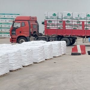 ผงคริสตัลสีขาวเกรดอุตสาหกรรม C3H6N6เมลามีน99.8% นาทีชื่ออื่นๆ - Product Image 2