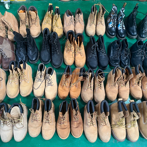 Chaussures en cuir véritable de marque d'occasion S26 chaussures d'occasion pour hommes ou femmes et bottes Martin de créateur de haute qualité en gros - Product Image 2