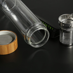 Tasse à thé Panda Tea à double paroi en verre avec couvercle en bambou 500 ml, infuseur à thé pour boissons chaudes et froides - Product Image 3