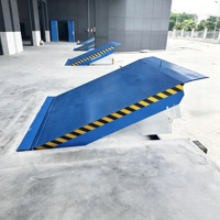 Niveleur de quai hydraulique fixe pour entrepôt, pont de chargement et déchargement pour terminal de fret