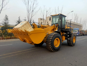 Cargadora de Ruedas Mecánica Segura y Confiable 655D de 5 Toneladas con Cucharón de 4.5m³ a Precio Competitivo - Product Image 6