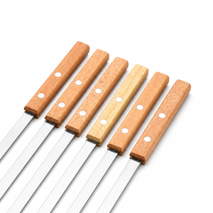 Accesorios para Parrilla, Brochetas para Kebab y Shish, Paquete de 6 Brochetas de Acero Inoxidable con Mango de Madera y Bolsa de Transporte para Cocinar al Aire Libre - Product Image 4