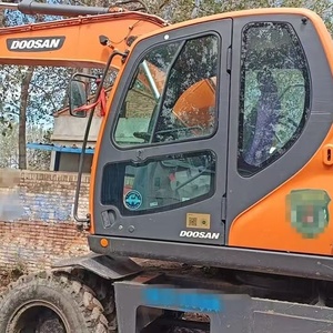 Excavatrices d'occasion à vendre, Micro-excavatrices à vendre, Tractopelles à vendre, Excavatrices aux enchères, Doosan DX150w-9c de 15 tonnes - Product Image 1