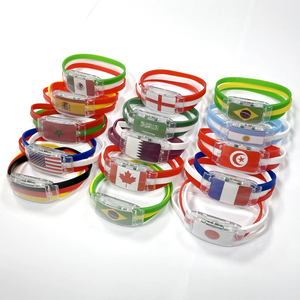 צמיד עם לוגו בהתאמה אישית, דגל כדורגל עולמי <span class=keywords><strong>2026</strong></span> מודפס, צמיד ספורט מגומי עם תאורת לד, צמידי סיליקון לקידום מכירות לאירועים - Product Image 2