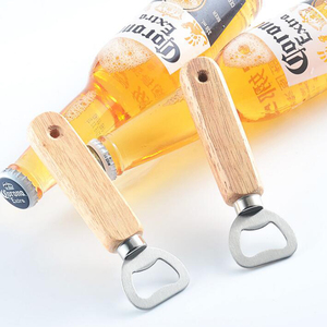 Abridor <span class=keywords><strong>de</strong></span> botellas <span class=keywords><strong>de</strong></span> acero inoxidable a precio <span class=keywords><strong>de</strong></span> fábrica con mango <span class=keywords><strong>de</strong></span> madera para quitar tapas <span class=keywords><strong>de</strong></span> cerveza y herramienta lanzadora <span class=keywords><strong>de</strong></span> cuchillas <span class=keywords><strong>de</strong></span> barra <span class=keywords><strong>de</strong></span> cocina <span class=keywords><strong>de</strong></span> vino - Product Image 5