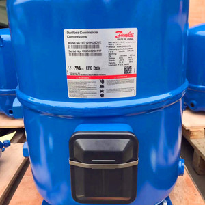 Compresseur frigorifique Danfoss MT125HU4DVE 10Hp à piston pour usage industriel - Product Image 2