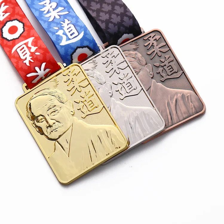 Hesank-médailles de sport en métal de judo en émail souple personnalisé de haute qualité, prix d'usine