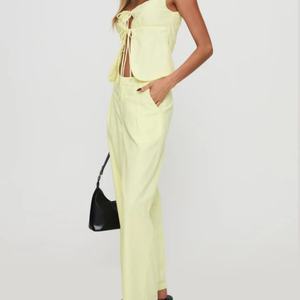 Conjunto de 2 Piezas de Lino y Algodón para Mujer, Top Casual de Verano y Pantalones Cortos sin Mangas con Estampado Sólido, OEM, Uso Diario - Product Image 2