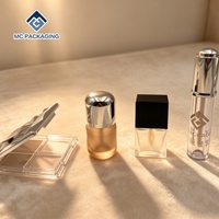Lot d'emballages cosmétiques vides en gros : flacon, tube de brillant à lèvres, palette de fards à paupières, tube de mascara, conteneur de maquillage personnalisé avec logo
