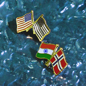 Épinglettes de drapeau en métal personnalisées d'usine Drapeaux de <span class=keywords><strong>pays</strong></span> en émail dur doux Badges imprimés Épingles Style de gravure traditionnel pour souvenir - Product Image 2