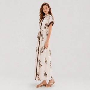 Robe chemise élégante à empiècements contrastés brodés pour femme, robe longue en viscose à motif abstrait chic, manches courtes d'été - Product Image 3