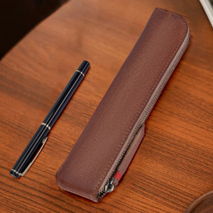 Estuche para lápices de cuero genuino hecho a mano, bolsa de papelería con apertura con cremallera de piel de vaca para uso escolar y de oficina, Color sólido - Product Image 1