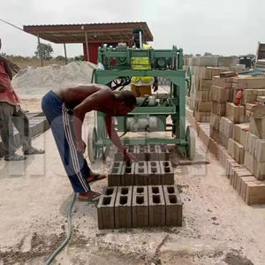 เครื่องทำบล็อกซีเมนต์กลวงเคลื่อนที่ขายดีที่สุด - Product Image 1