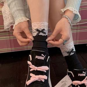 Chaussettes en dentelle pour femmes, mi-mollet, avec nœud, respirantes, en maille de polyester, pour le printemps et l'été, style tendance - Product Image 1