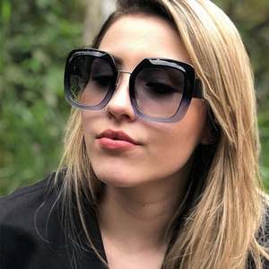 Lunettes de soleil surdimensionnées vintage de luxe pour femmes, tendance 2021, verres dégradés, lunettes carrées pour femmes 2021 - Product Image 1