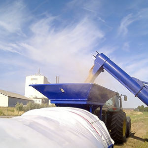 Bolsa de plástico para silo de grano con protección UV, duración de 12 <span class=keywords><strong>meses</strong></span>, tamaños de 9 y 10 pies para almacenamiento de ensilaje y alimento. - Product Image 4