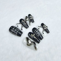 Uñas artificiales puramente hechas a mano, longitud media-larga, serie oscura, combinación de colores en blanco y negro, alta calidad, reutilizable