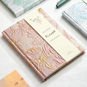 Cuaderno Escolar Ecológico y Elegante A5 al por Mayor, con Costura de Hilo Plateado y Dorado, Tela de Algodón Jacquard con Diseño de Lirios, 100 Unidades - Product Image 4