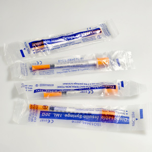 Seringues d'<span class=keywords><strong>insuline</strong></span> stériles jetables U-40 VetRx 3/10cc 1/2cc 1cc pour usage vétérinaire, aiguilles 29G 30G 31G 8mm 5/16'' 12.7mm 1/2'' pour animaux de compagnie - Product Image 3