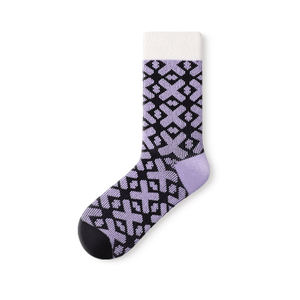 ถุงเท้าสีขาวสำหรับผู้หญิง ดีไซน์เรียบหรู ไม่โชว์ขอบ จัดส่งฟรี - Product Image 4