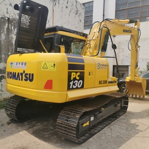 รถขุดตีนตะขาบโคมัตสึ PC130 มือสอง สภาพดี ขนาด 13 ตัน สำหรับงานดิน - Product Image 1