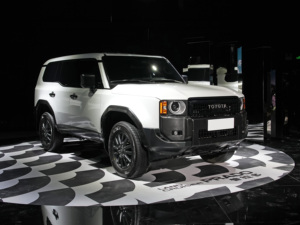 <span class=keywords><strong>Toyota</strong></span> Prado 5 portes 5 places d'occasion Grand <span class=keywords><strong>SUV</strong></span> 4WD Voitures neuves <span class=keywords><strong>Toyota</strong></span> à 8 vitesses Voitures neuves <span class=keywords><strong>Prix</strong></span> en Chine Commerce - Product Image 3