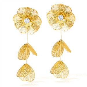 여성용 프랑스 술 귀걸이 스테인레스 스틸 우아한 복고풍 중공 꽃잎 상감 다이아몬드 스테인레스 스틸 귀걸이 도매 - Product Image 1