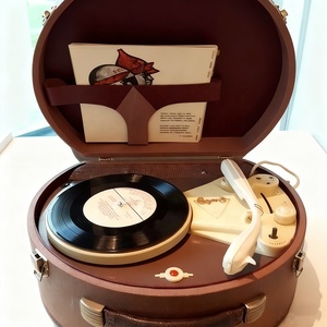 Lecteur de disques vinyle portable vintage de haute qualité, lecteur de cassettes, lecteur de disques vinyle avec poignée - Product Image 5