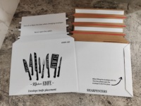 Double ruban adhésif d'enveloppe en papier kraft refermable avec poignées plates pour l'envoi de vêtements