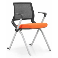 Chaise de bureau ergonomique empilable en maille aérée pour l'école, les conférences et la formation, avec dossier en plastique et dossier pliable