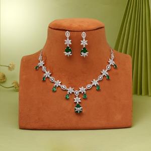 Colliers de diamants américains de couleur verte ensemble de perles en laiton pour les fêtes de mariage tenue de mariée commande en gros - Product Image 3