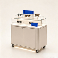 Vitrine à lunettes professionnelle sur mesure, modulaire, minimaliste et haute capacité pour les zones d'expérience et de vente de lunettes