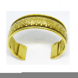 Vintage 1990 Arkansas Victorian Muslim Snake Shape Stamped Oval Cuff <b>Bracelet</b> Gold Matte Finish Gold women festival <b>copper</b> gift - Product Image 2