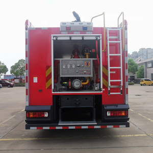 <span class=keywords><strong>Camion</strong></span> <span class=keywords><strong>de</strong></span> Pompiers <span class=keywords><strong>Tout</strong></span>-<span class=keywords><strong>Terrain</strong></span> 4x4 avec Mobilité Améliorée - Product Image 4