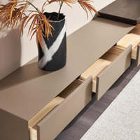 Meuble TV console moderne en panneaux de bois pour salon, avec hauteur réglable pour téléviseurs de 65 pouces et plus