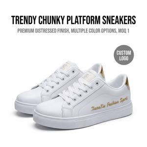 Scarpe Classiche Bianche da Donna, Sneakers Traspiranti con Suola Piatta, Scarpe da Tennis Casual, MOQ <span class=keywords><strong>1</strong></span> - Product Image 1