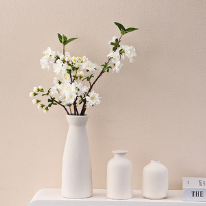Juego de Jarrones de Cerámica Blanca de Estilo Europeo con Diseño Elegante para Sala de Estar, Consola de TV, Decoración del Hogar - Product Image 1